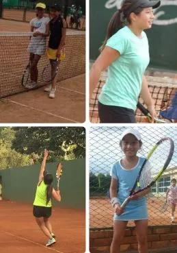 Collage de cuatro fotos de tenistas jóvenes jugando en canchas de arcilla