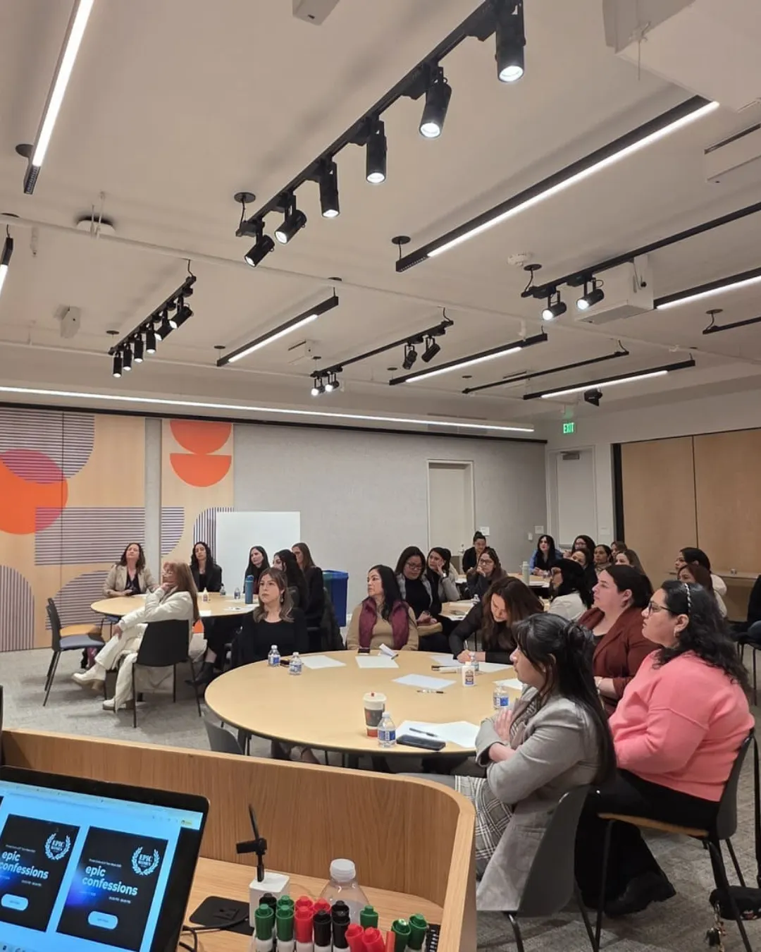Crea Tu Vision Board: Conectar y Ampliar tu Círculo con Mujeres en Silicon Valley, foto 18